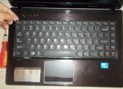 melepas keyboard lenovo g470